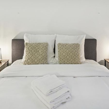 パリ Superbe 2 Pieces Au Coeur Du Xvieme Bed & Breakfast エクステリア 写真