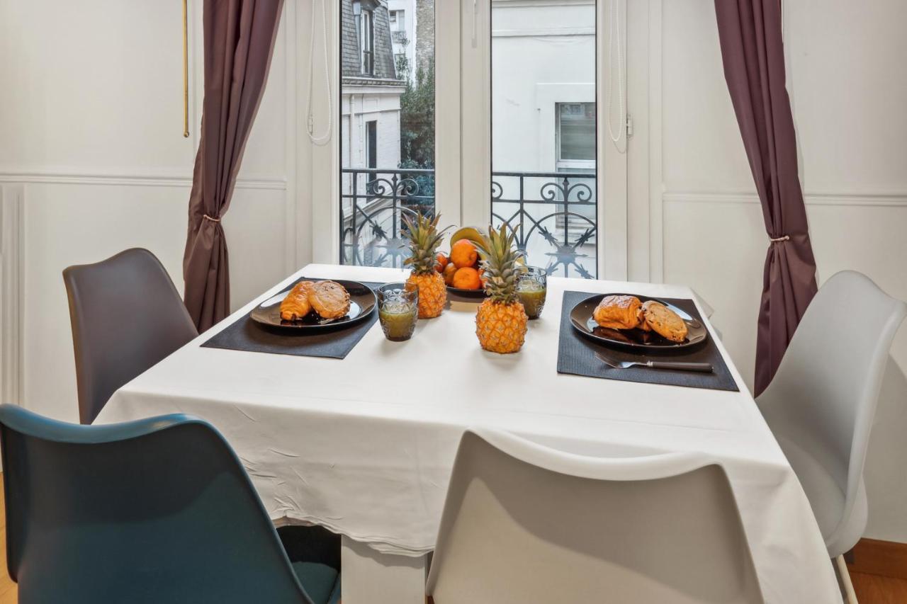 パリ Superbe 2 Pieces Au Coeur Du Xvieme Bed & Breakfast エクステリア 写真